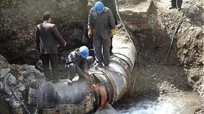 إيران.. إعتراف نائب في البرلمان بأن الماء المشروب في کرمان يسبب السرطان