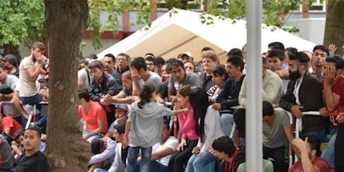 عشرات الآلاف ينتظرون في ترکيا للعبور إلی أوروبا