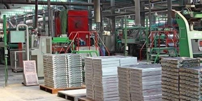 إيران.. تعطيل 4معامل کاشي وسراميک وتعطيل 1000من العمال عن العمل