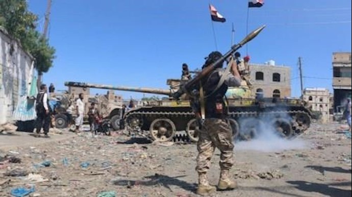 اليمن.. الوفد الحکومي يقدم مقترحات لوقف القتال في تعز