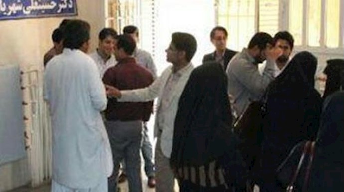 إيران .. مقاطعة بنوک النظام من قبل الشباب البلوتش ردا علی حذف إسم بلوتشستان