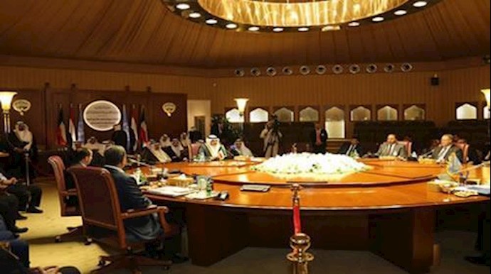 جلسة مباشرة عاصفة بين وفدي الحکومة اليمنية والانقلابيين