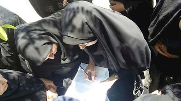 ايران.. احتجاج واضراب الطلاب والمعلمين والموظفين والعمال في مدن ايلام وباوه وبيستون ومشهد