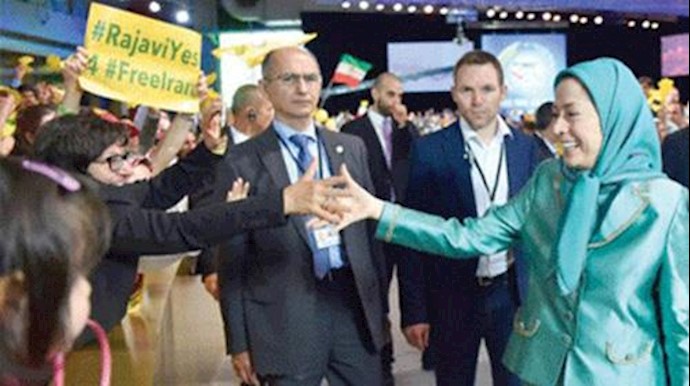 دعم المعارضة الديمقراطية الايرانية يخدم السلام و الامن