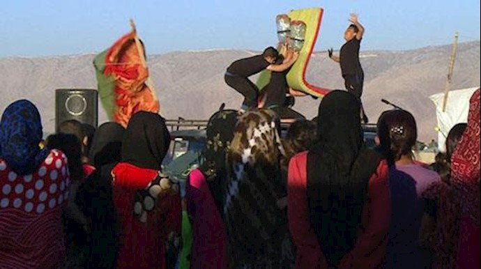 معاناة اللاجئين السوريين في مسرح جوال بلبنان