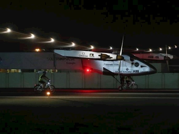 طائرة «سولار إمبالس2» تنهي رحلتها التاريخية بنجاح
