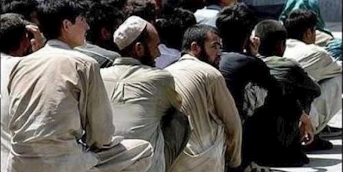 إيران .. اعتقال 80 من الرعايا الأفغان في ضيافة في قزوين وطردهم من البلاد