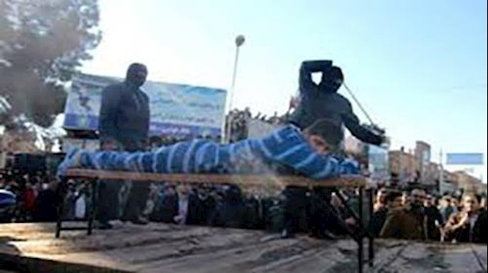 إصدار أحکام علی 26 من المواطنين الأذريين بالسجن والجلد في تبريز