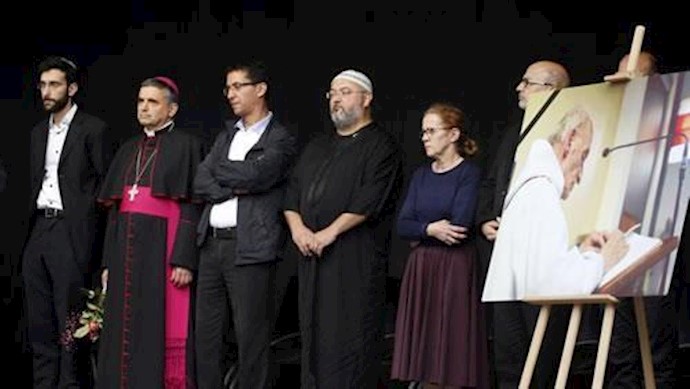 تضامن المسلمين والمسيحيين في فرنسا من أجل مکافحة الإرهاب