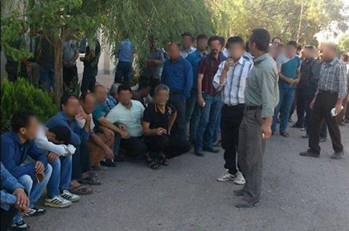 منع دخول عمال معمل «البرز» لإنتاج الفولاذ عقب تجمعهم الاحتجاجي في يوم أمس