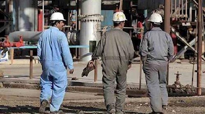 احتجاج عمال لمجمع«برديس» للمواد البتروکيمياوية