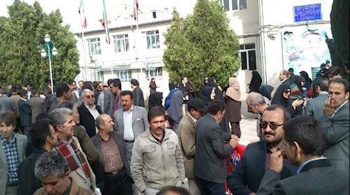 ايران.. تجمعات احتجاجية في محافظات مختلفة