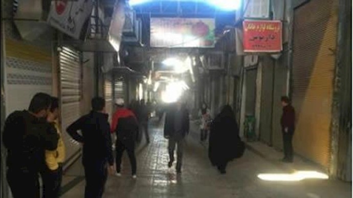 ايران.. اضراب في سوق کازرون
