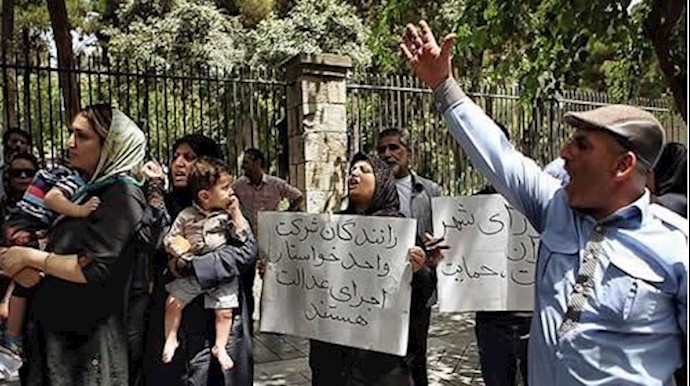 ايران.. تجمعات احتجاجية في رشت وآبيک