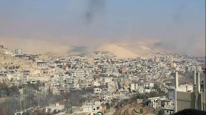 النظام يقصف الغوطة الشرقية بغاز الکلور