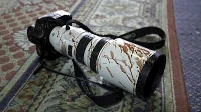 تقرير حقوقي: عشرات الانتهاکات بحق الإعلاميين في 2017