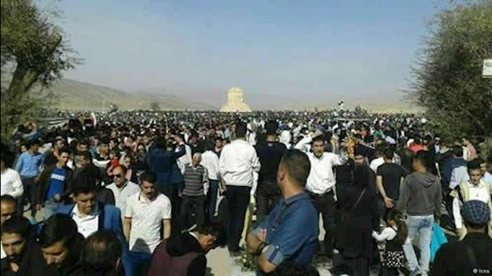 عناصر مخابرات النظام تهدد سکان باسارغاد (موقع مقبرة کوروش الکبير)