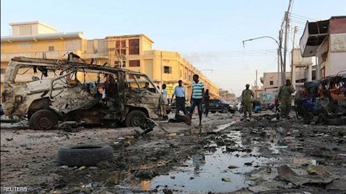عشرات الضحايا في انفجار "هائل" بقلب العاصمة الصومالية