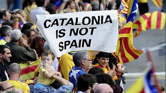 تظاهرة ضد الانفصال في برشلونة ورئيس الوزراء الإسباني لا يتراجع