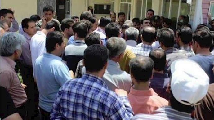 إعتصام وتحشد في العاصمة طهران ومدينة ابهر