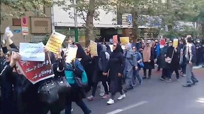 مظاهرة حاشدة في طهران بهتافات مناهضة لنظام الملالي+ فيديو