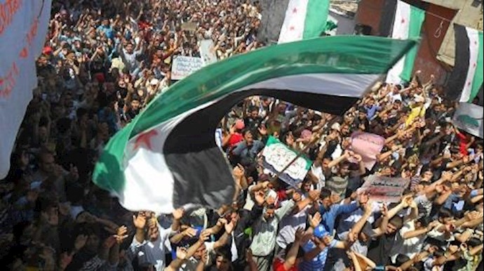 خروج مظاهرات في حلب وإدلب ودمشق تطالب بإسقاط نظام الأسد