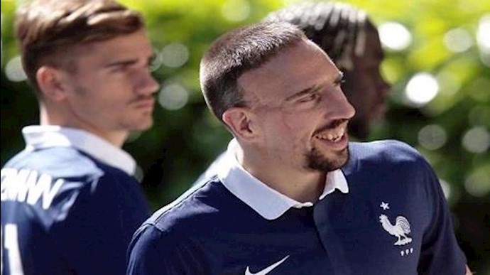 ريبري يتبرع لتمويل 10 مدارس في سوريا