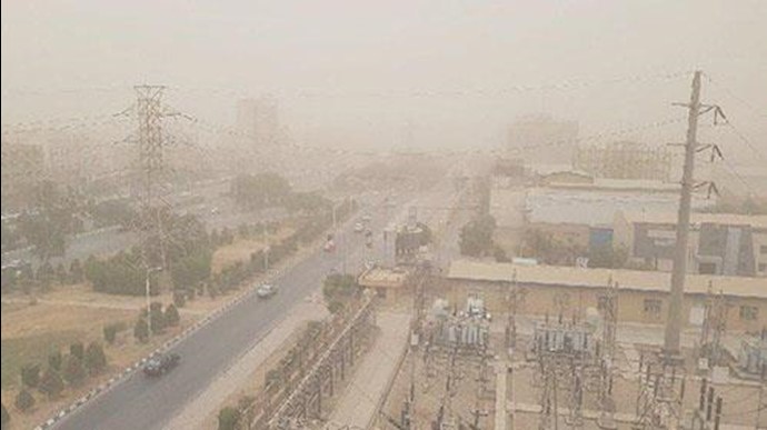 إصابة 329شخصا من أهالي محافظة خوزستان بالأمراض نتيجة عاصفة ترابية