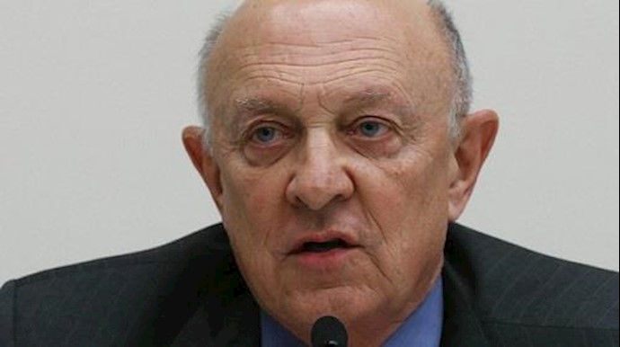 مدير أسبق لـ CIA: يجب تدمير الحرس الثوري برمته