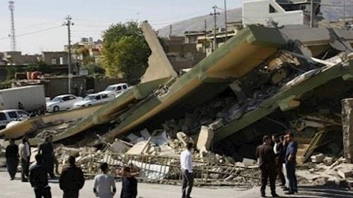 سکان قضاء دربندخان في شمال شرق العراق يستيقظون وسط دمار هائل خلفه الزلزال