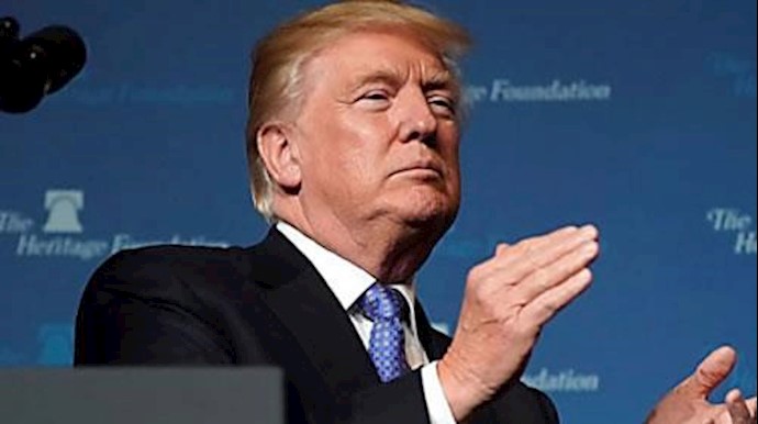 الرئيس الاميرکي خلال اجتماع حکومي في البيت الابيض