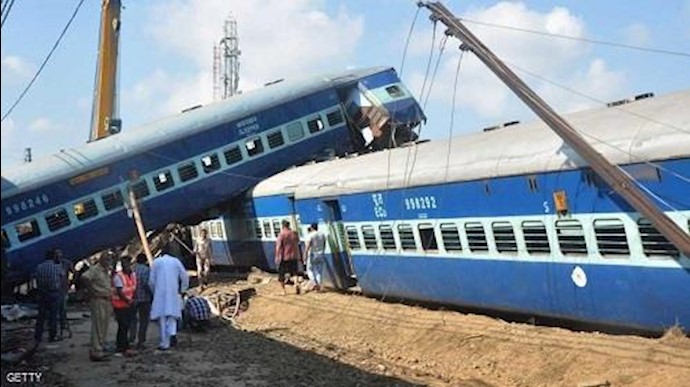قتلی ومصابون في حادث قطار بالهند