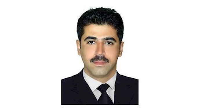 أنظروا من يتکلم عن الخيانة!