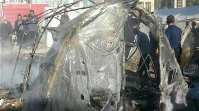 إيران.. وفاة 4 مواطنين من المنکوبين بالزلزال اثر حريق في خيمة في مدينة سربل ذهاب
