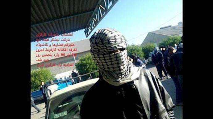 إيران..إضراب عمال شرکة هفت تبه لقصب السکر لليوم الخامس التوالي