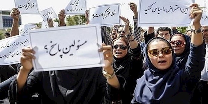 معارض إيراني: الاحتجاجات تتصاعد داخل البلاد ضد النظام برمته