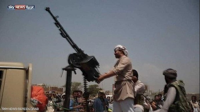 الحوثيون ينقلون ملفات وأموالا وعائلات من صنعاء لصعدة