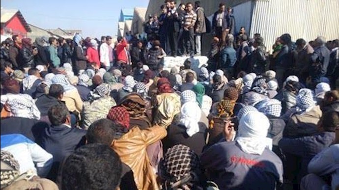 إيران..تواصل احتجاج عمال شرکة هفت تبه لقصب السکر لليوم السادس علی التوالي + فيديو وصور
