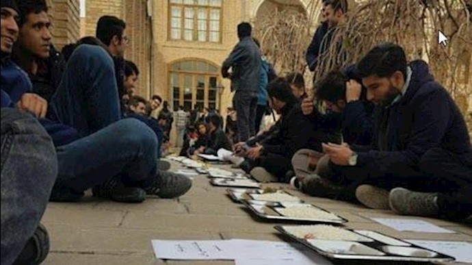 إيران.. تجمع واحتجاج في جامعتي طهران والوطنية في العاصمة طهران وجامعة «هنر» بمدينة تبريز