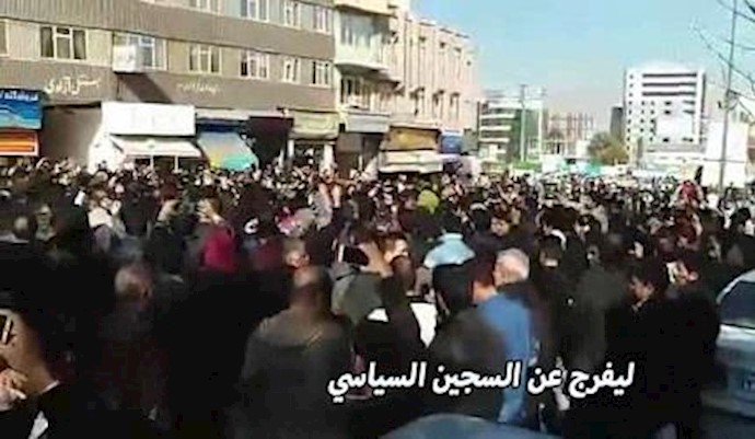 ايران - الآلاف من أهالي مدينة کرمانشاه يتظاهرون ضد النظام – 29 ديسمبر 2017