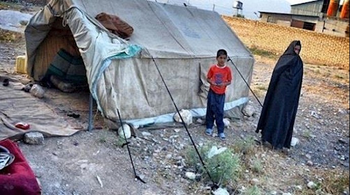 مسؤول حکومي : نصف سکان إيران يعيشون تحت خط الفقر