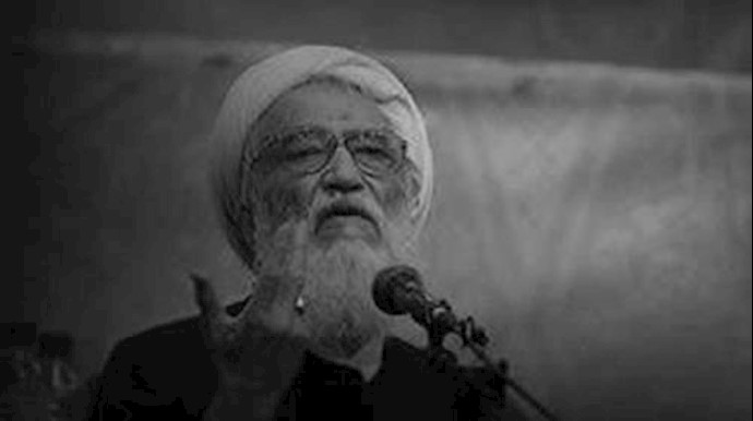 الملا موحدي کرماني يبدي هلعه من الإنترنت والفضاء المجازي