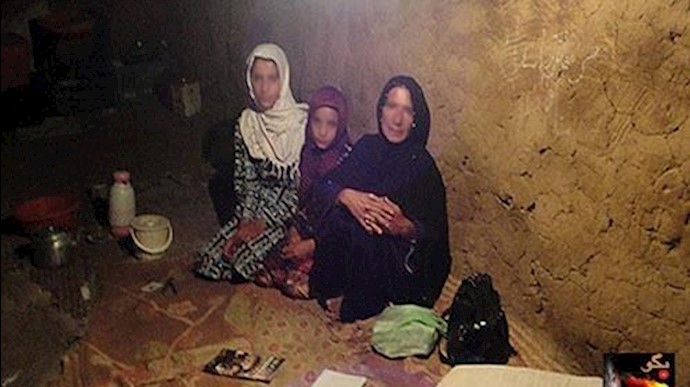 اعتراف مؤلم: 60 بالمئة من أصحاب المعاشات في ايران يعيشون تحت خط الفقر