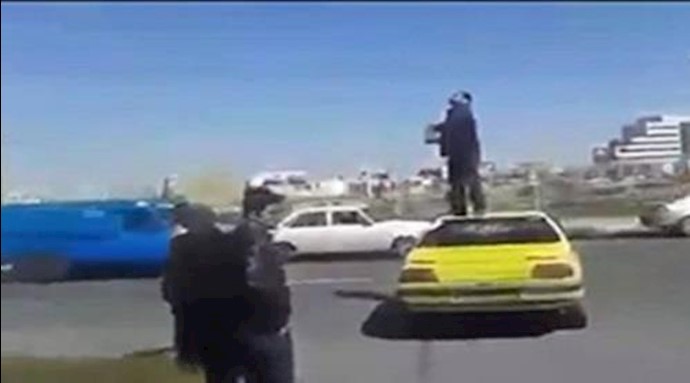 ايران..محاولة سائق سيارة الأجرة لحرق النفس في مدينة يزد