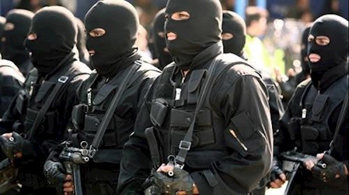 هل تدرج الإدارة الأمريکية «الحرس الثوري» علی قوائم الإرهاب؟