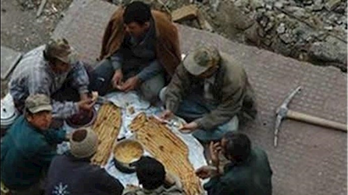 إيران..رواتب العمال تحت خط الفقر