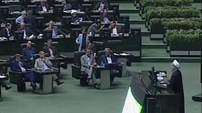 إيران.. هجوم عنيف علی روحاني في برلمان النظام