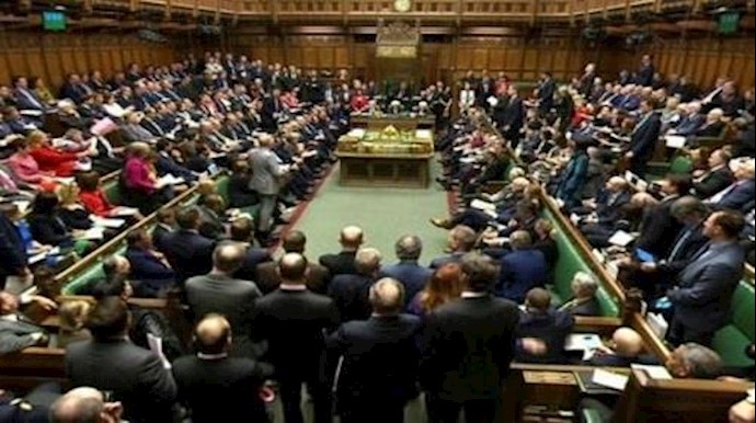 النواب البريطانيون يوافقون علی المرحلة الاولی من مشروع القانون حول بريکست