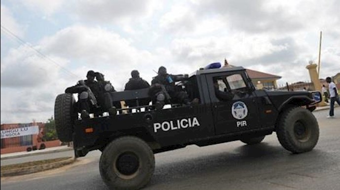قتيلا وعشرات الجرحی في تدافع داخل ملعب في أنغولا