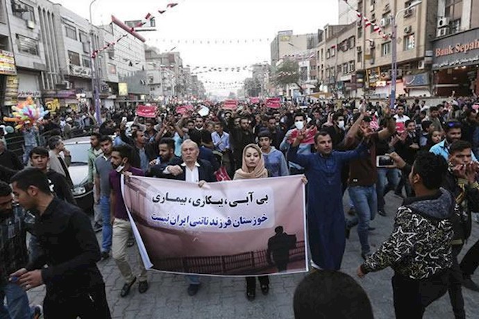 تظاهرات أهالي الأهواز الغاضبة بسبب أزمة تلوث الهواء وانقطاع مكرر للماء والكهرباء
